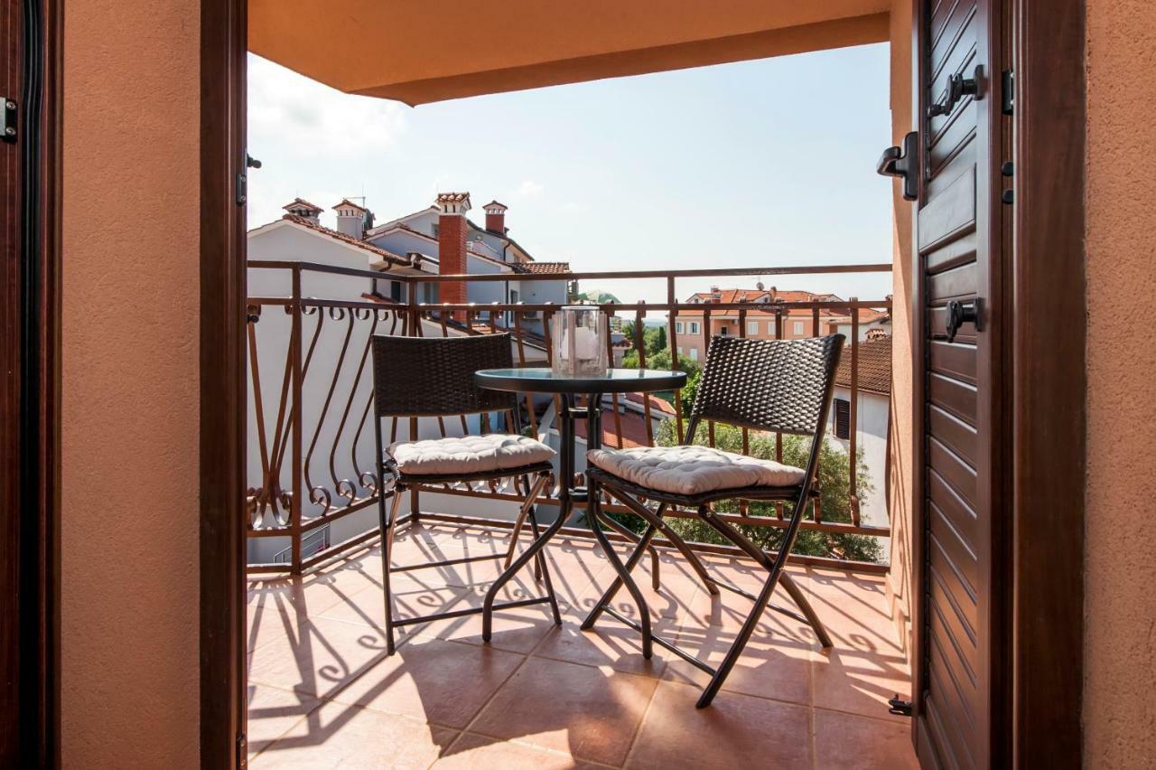 Apartment Len โรวีน ภายนอก รูปภาพ