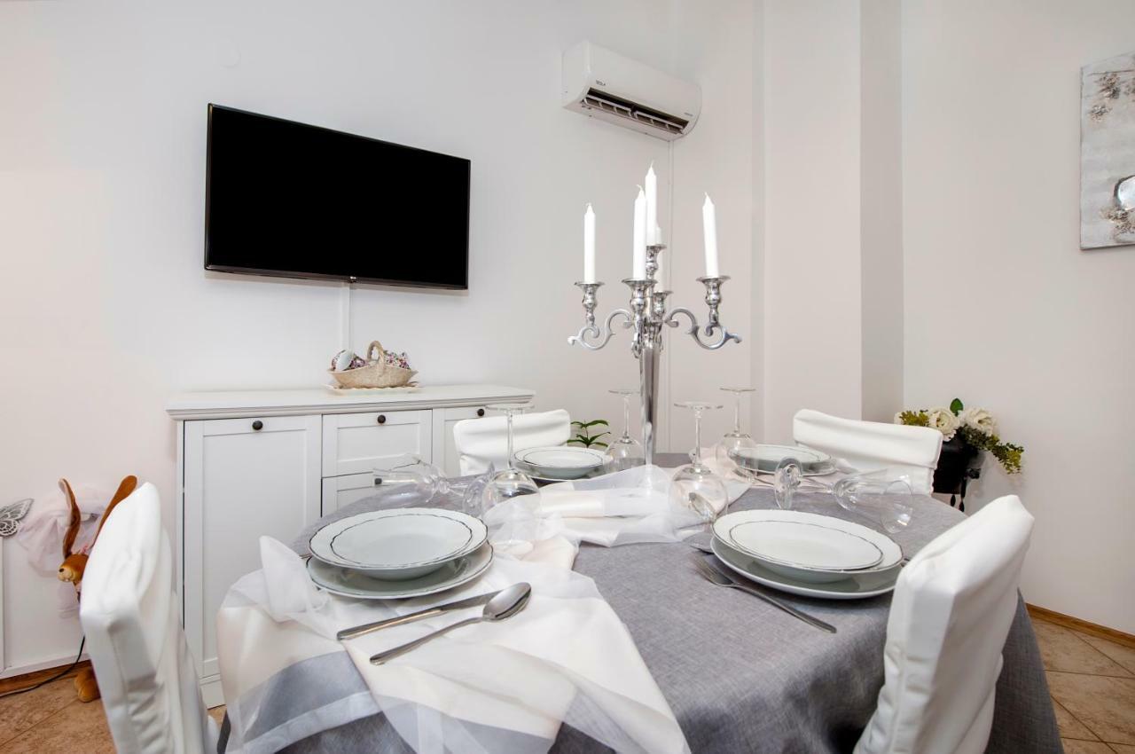 Apartment Len โรวีน ภายนอก รูปภาพ