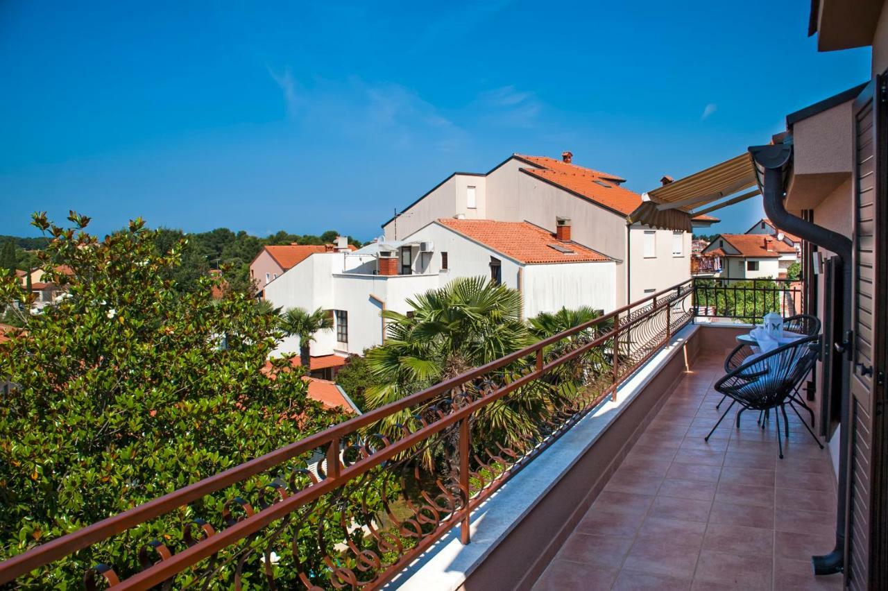 Apartment Len โรวีน ภายนอก รูปภาพ